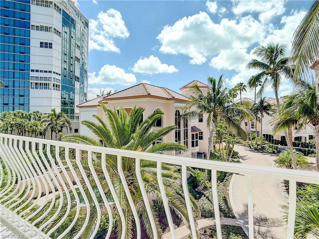 21 Casa Mar Ln, Unit 21, Naples, FL 34103 Photo