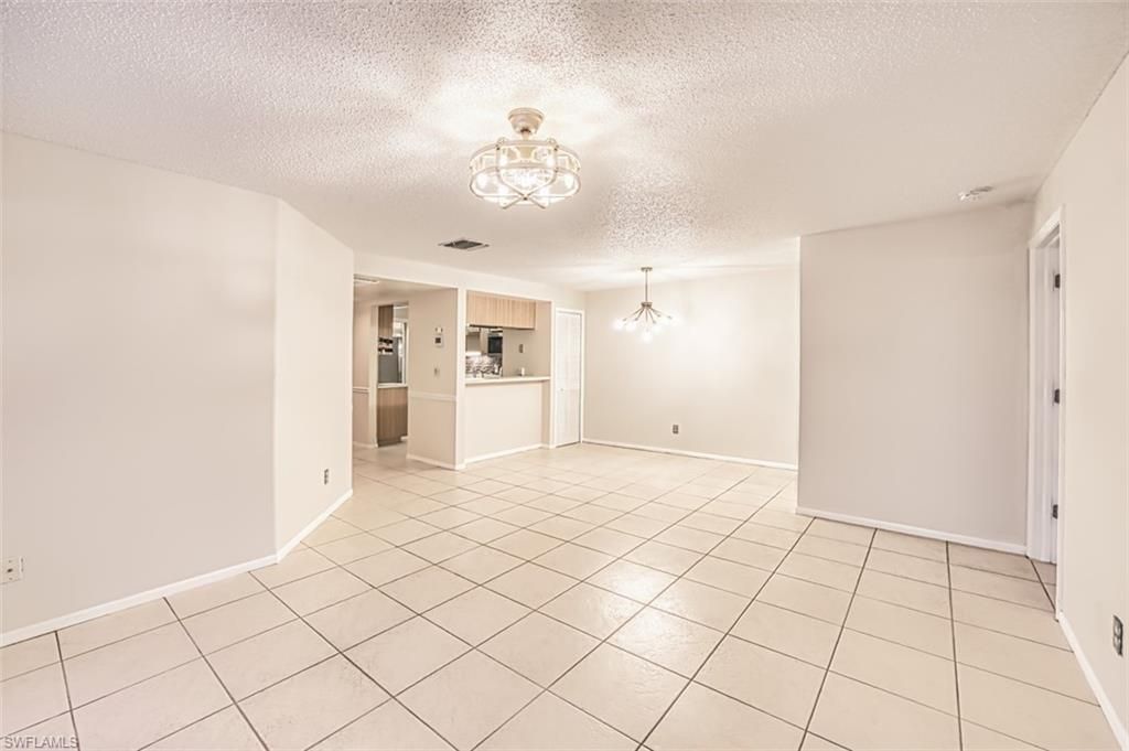 8061 S Woods Cir, Unit 4, Fort Myers, FL 33919 Photo