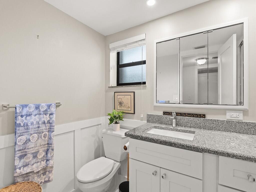 5300 Highway A1a, Unit 205, Indian River Shores, FL 32963 Photo