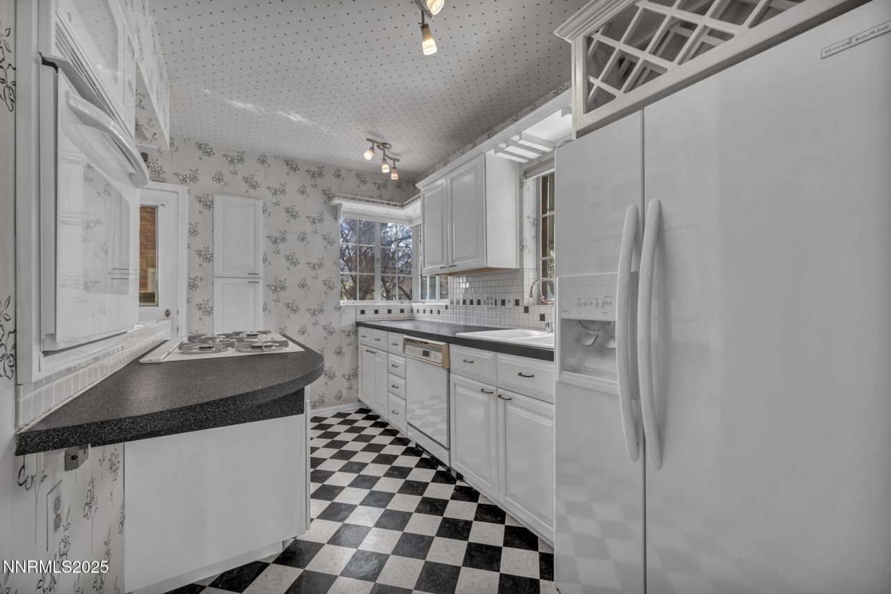 590 St Lawrence Avenue, Reno, NV 89509 Photo