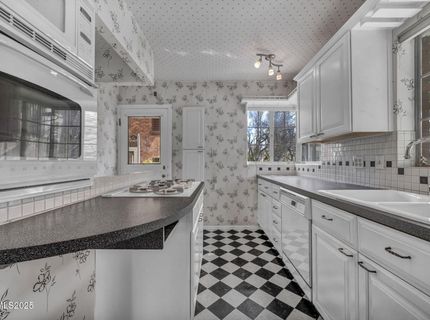 590 St Lawrence Avenue, Reno, NV 89509 Photo