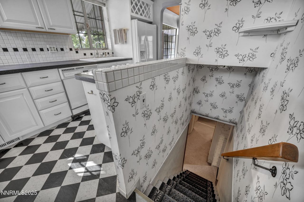 590 St Lawrence Avenue, Reno, NV 89509 Photo