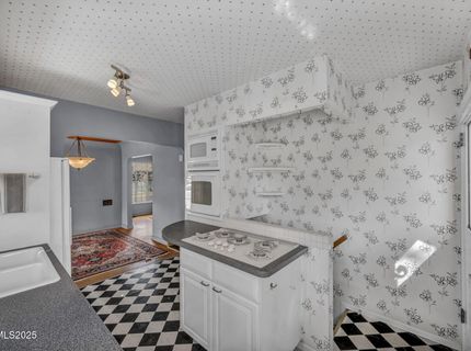 590 St Lawrence Avenue, Reno, NV 89509 Photo