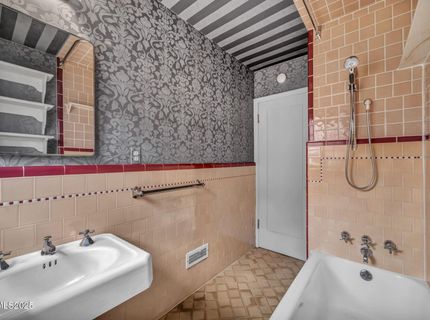 590 St Lawrence Avenue, Reno, NV 89509 Photo