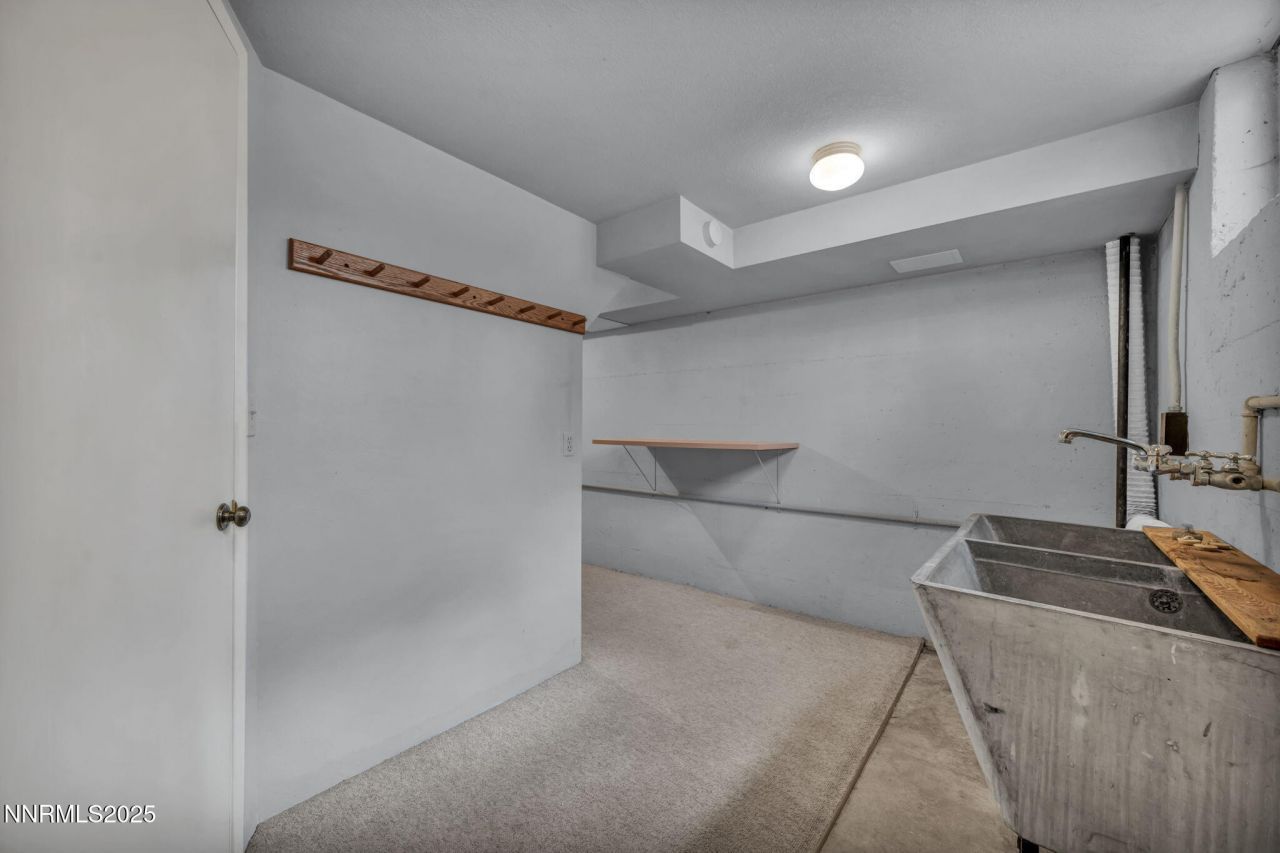 590 St Lawrence Avenue, Reno, NV 89509 Photo