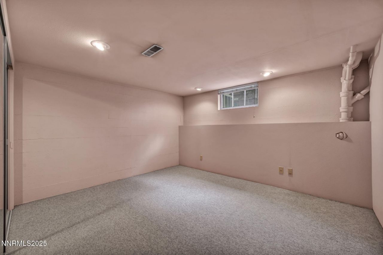 590 St Lawrence Avenue, Reno, NV 89509 Photo