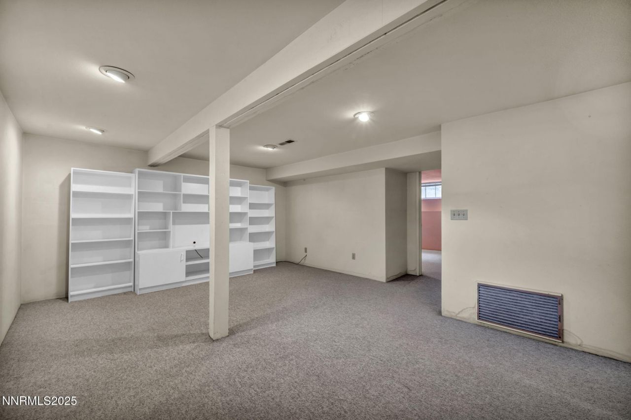 590 St Lawrence Avenue, Reno, NV 89509 Photo