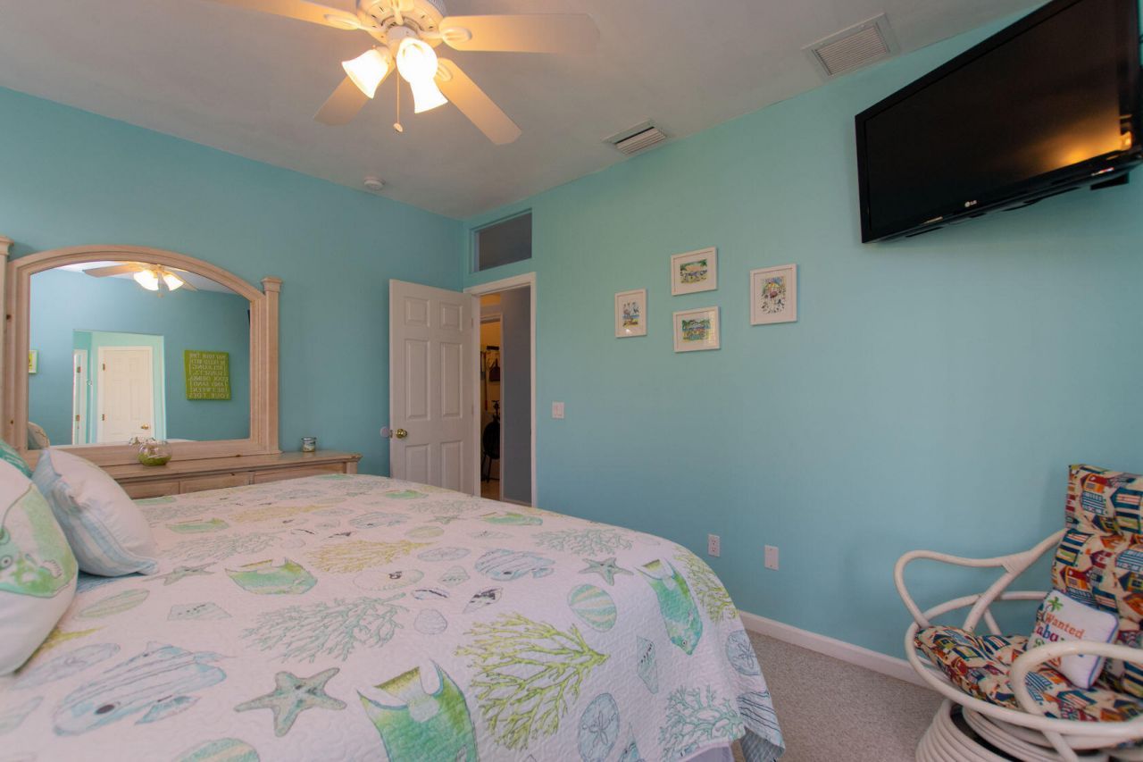 461 & 471 3rd Street, Key Colony, FL 33051 Photo