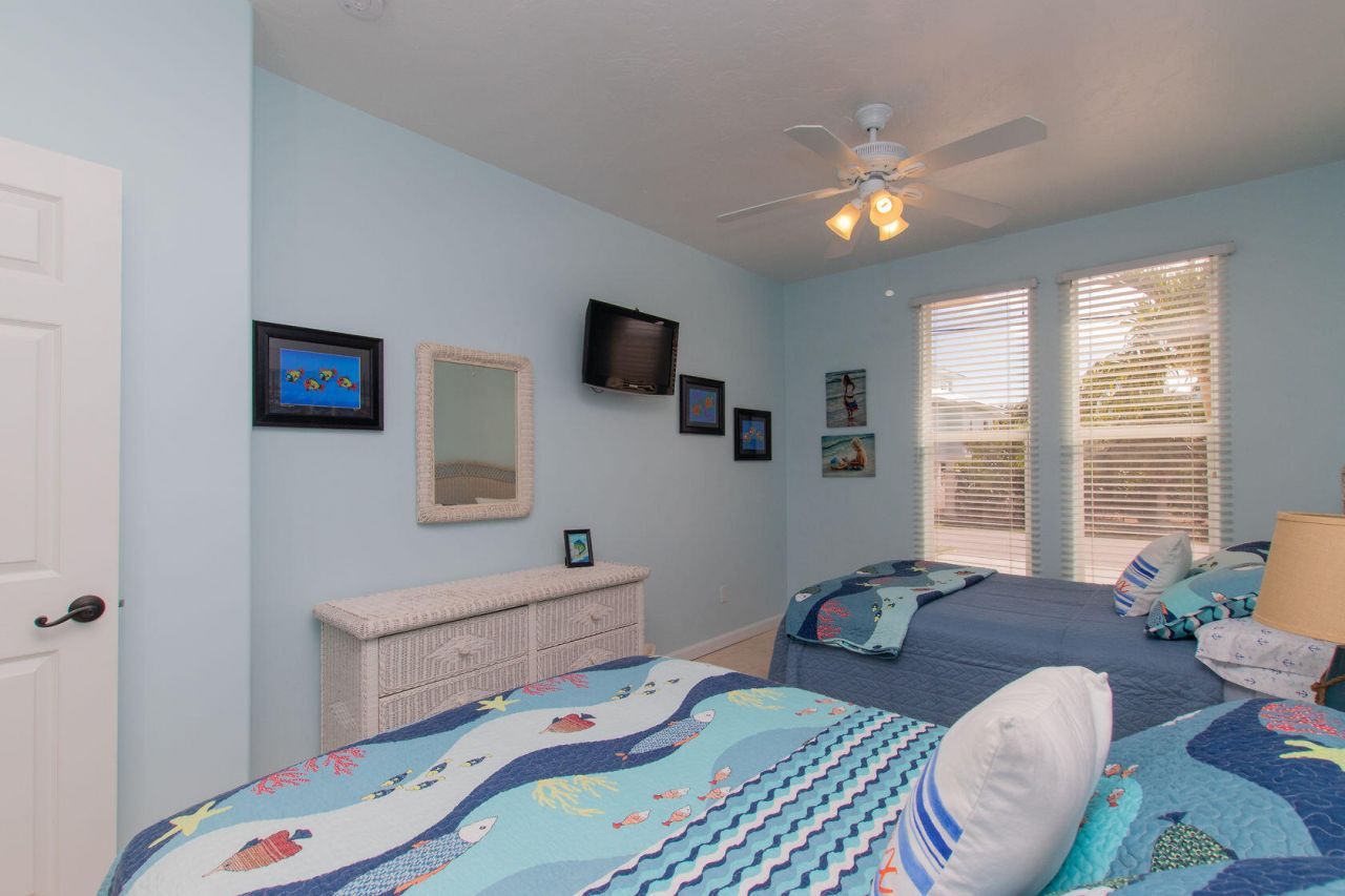 461 & 471 3rd Street, Key Colony, FL 33051 Photo