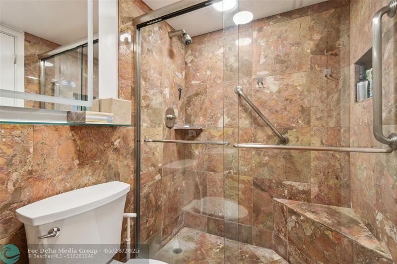 3100 NE 48th Street, Unit 310, Fort Lauderdale, FL 33308 Photo