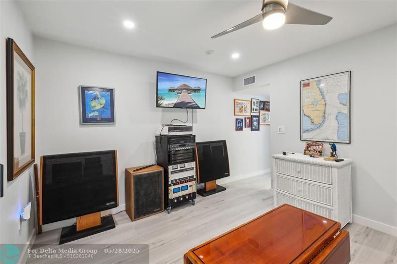 3100 NE 48th Street, Unit 310, Fort Lauderdale, FL 33308 Photo