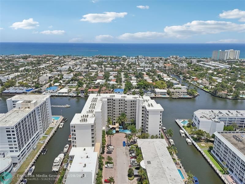 3100 NE 48th Street, Unit 310, Fort Lauderdale, FL 33308 Photo
