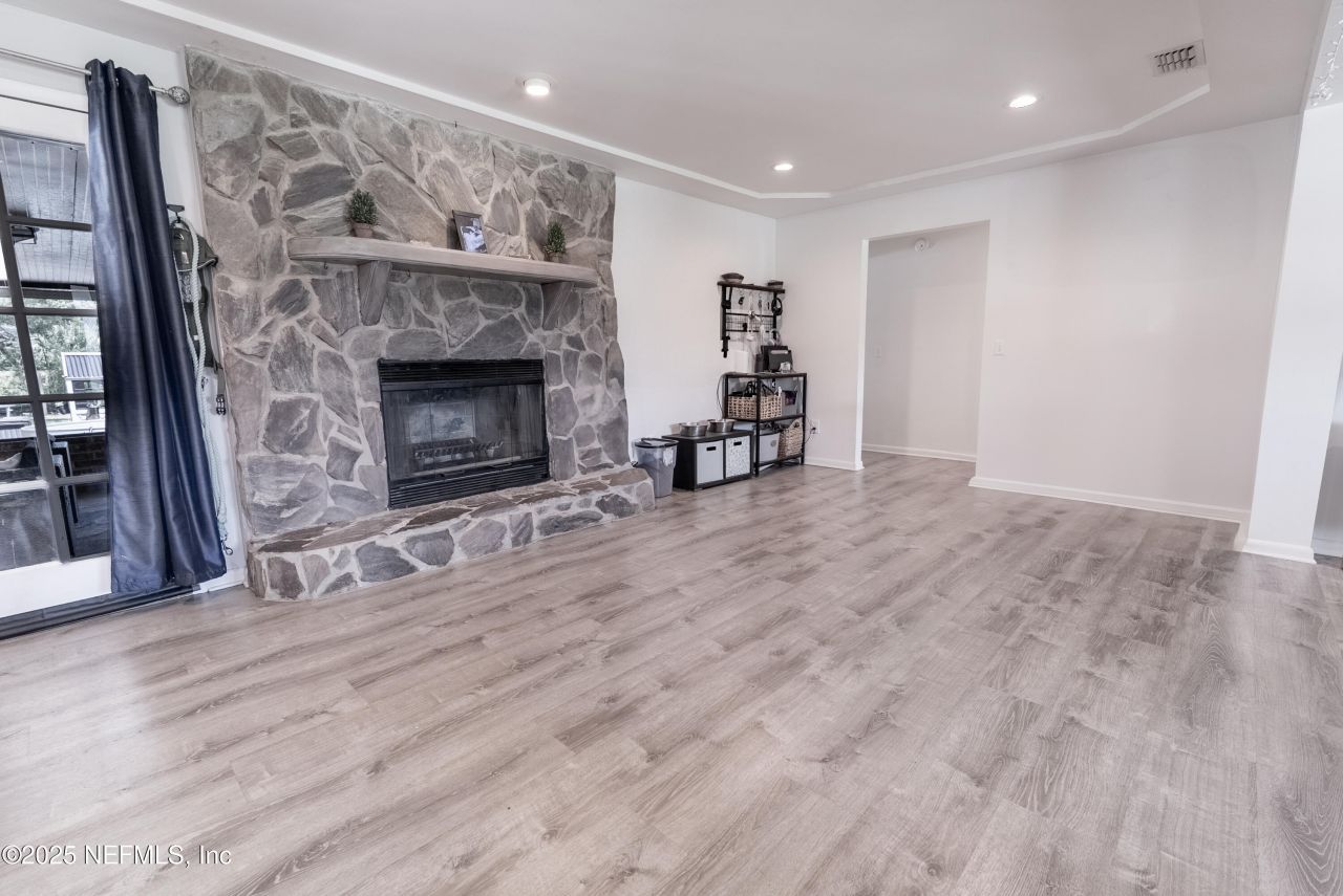 1701 Jones Road, Jacksonville, FL 32220 Photo