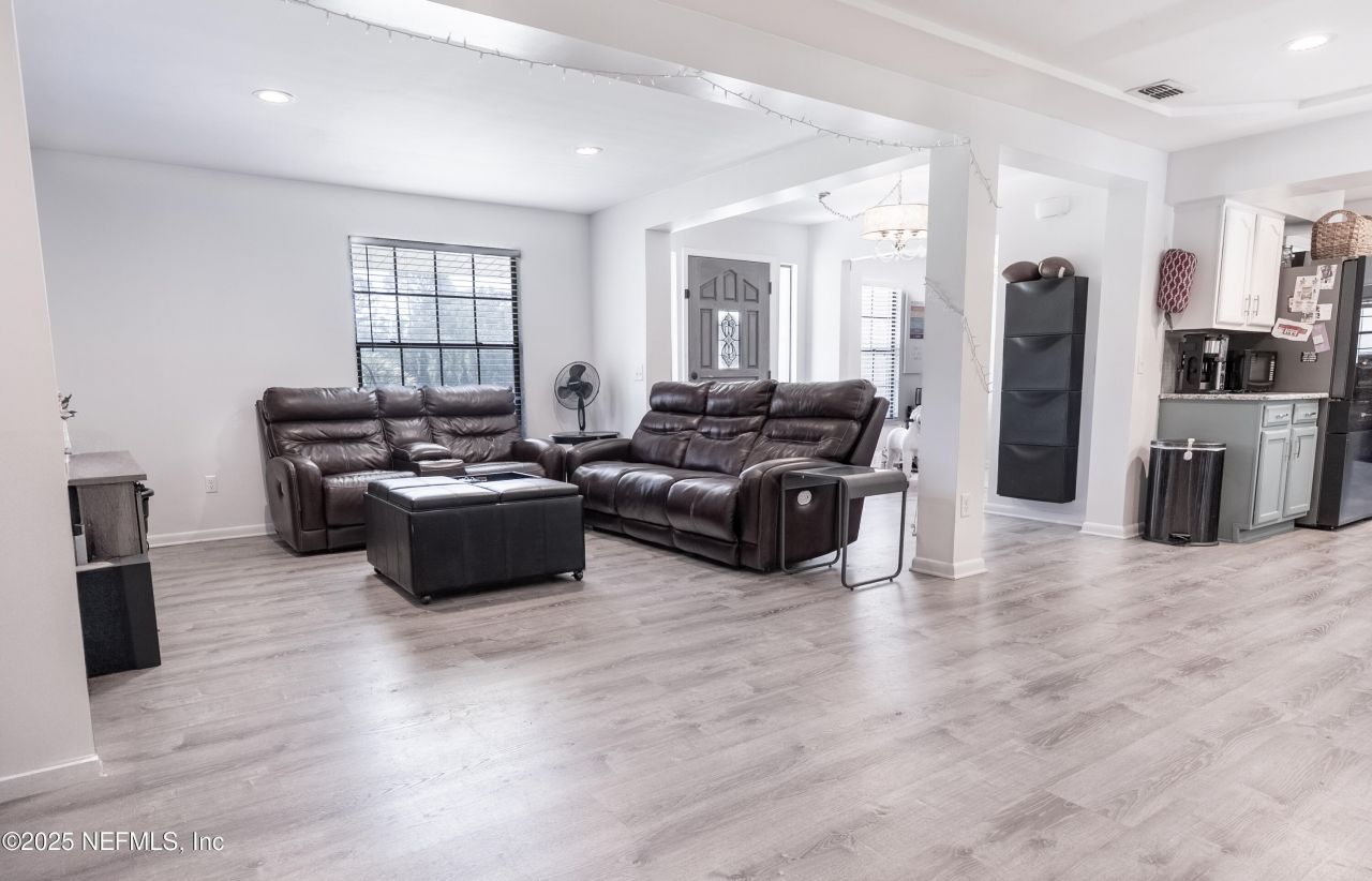 1701 Jones Road, Jacksonville, FL 32220 Photo