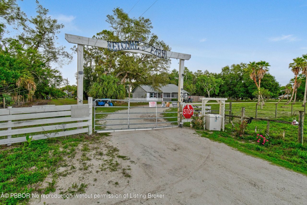 9601 SW Fox Brown Road, Indiantown, FL 34956 Photo