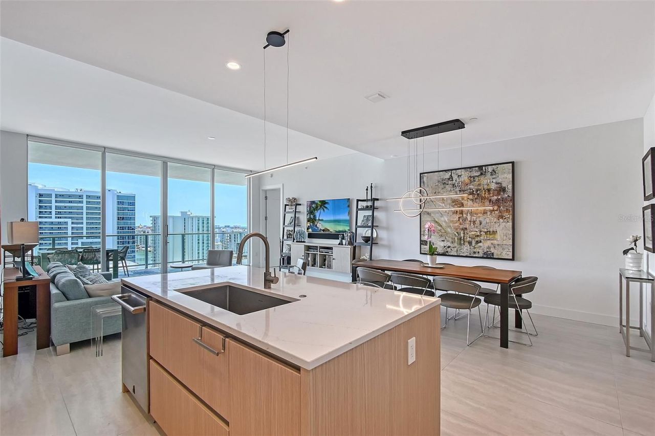 301 Quay Commons, Unit 1208, Sarasota, FL 34236 Photo