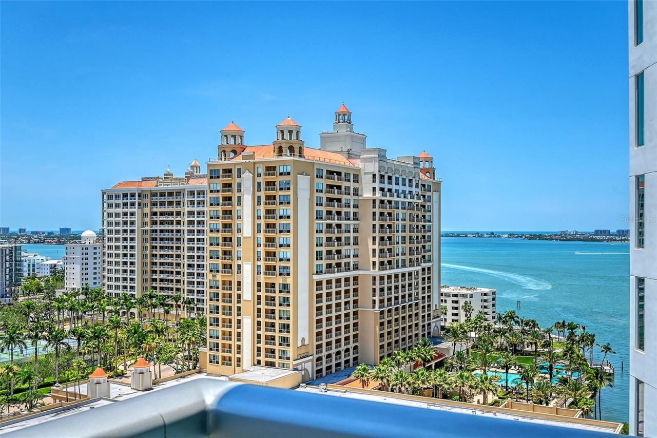 301 Quay Commons, Unit 1208, Sarasota, FL 34236 Photo