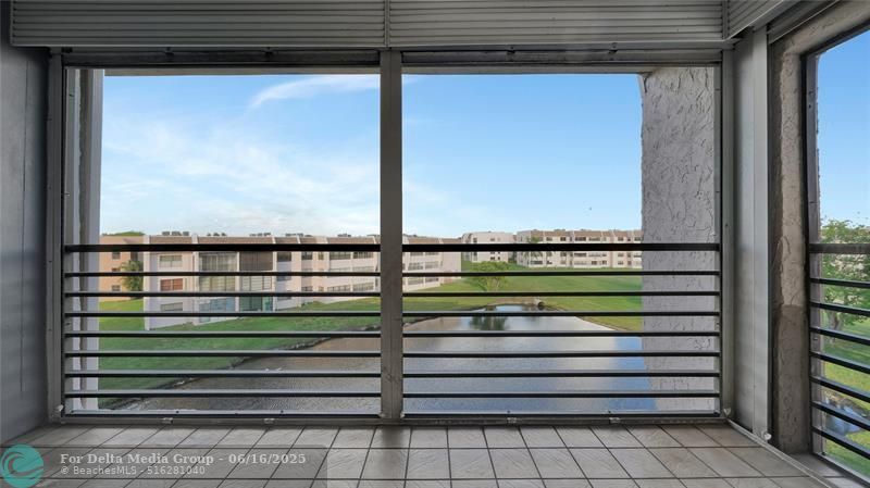 10433 Sunrise Lakes Boulevard, Unit 409, Sunrise, FL 33322 Photo