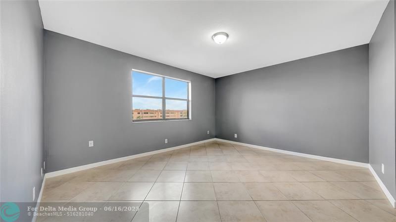 10433 Sunrise Lakes Boulevard, Unit 409, Sunrise, FL 33322 Photo