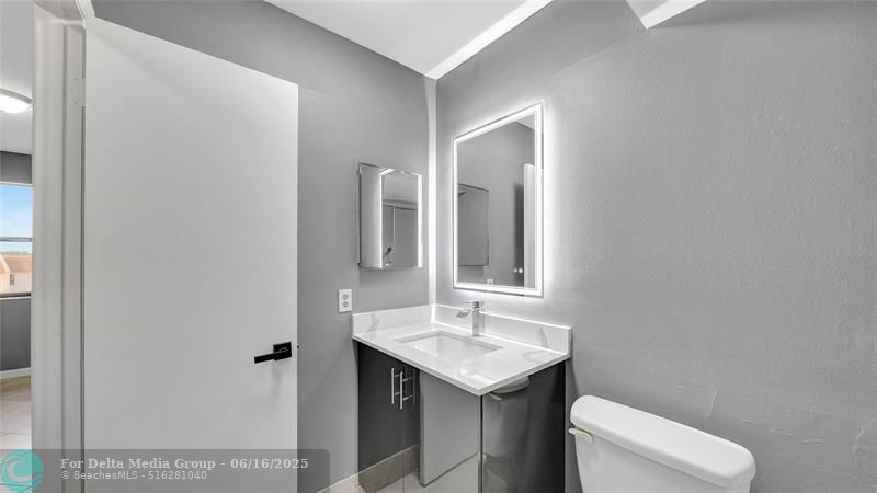 10433 Sunrise Lakes Boulevard, Unit 409, Sunrise, FL 33322 Photo