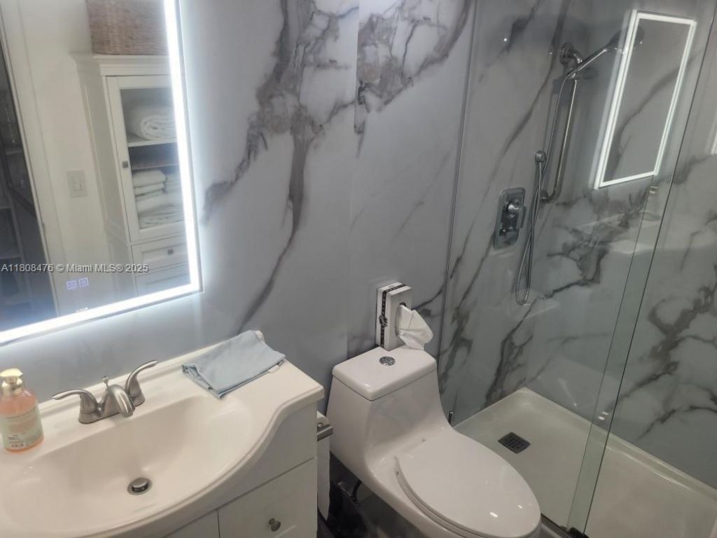 300 Golden Isles Dr, Unit 217, Hallandale Beach, FL 33009 Photo