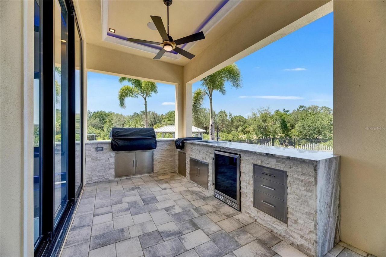 6522 Simone Shores Circle, Apollo Beach, FL 33572 Photo