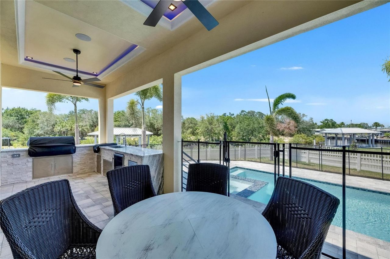 6522 Simone Shores Circle, Apollo Beach, FL 33572 Photo