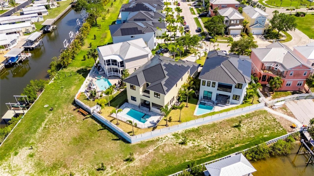 6522 Simone Shores Circle, Apollo Beach, FL 33572 Photo