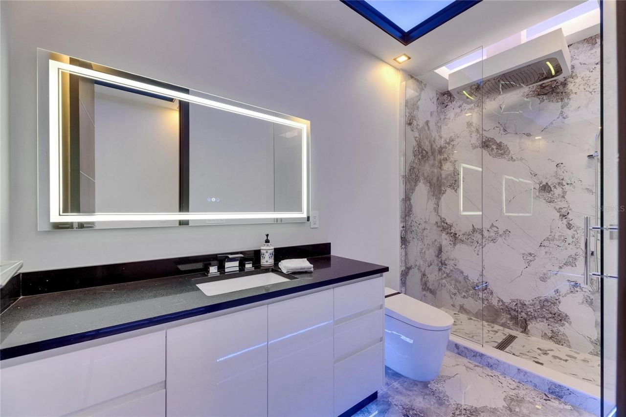 6522 Simone Shores Circle, Apollo Beach, FL 33572 Photo