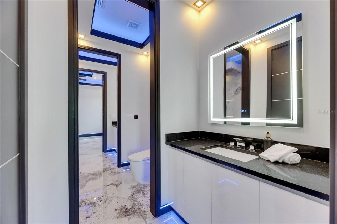 6522 Simone Shores Circle, Apollo Beach, FL 33572 Photo