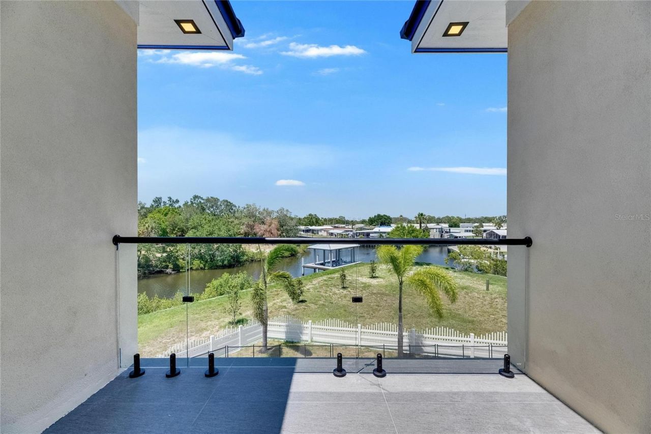 6522 Simone Shores Circle, Apollo Beach, FL 33572 Photo