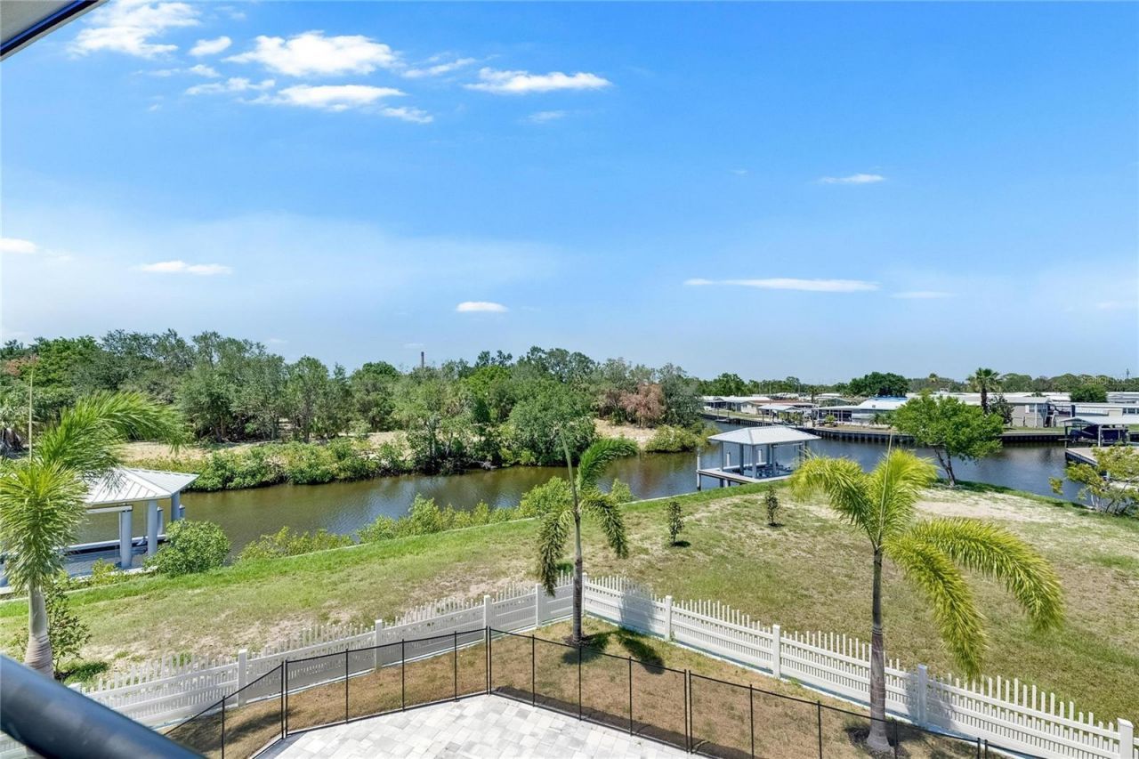 6522 Simone Shores Circle, Apollo Beach, FL 33572 Photo