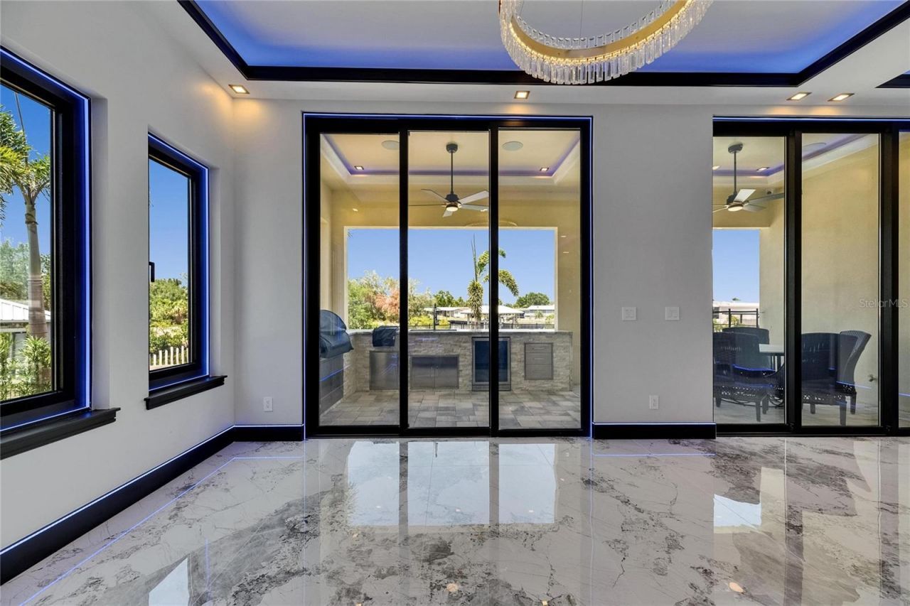 6522 Simone Shores Circle, Apollo Beach, FL 33572 Photo