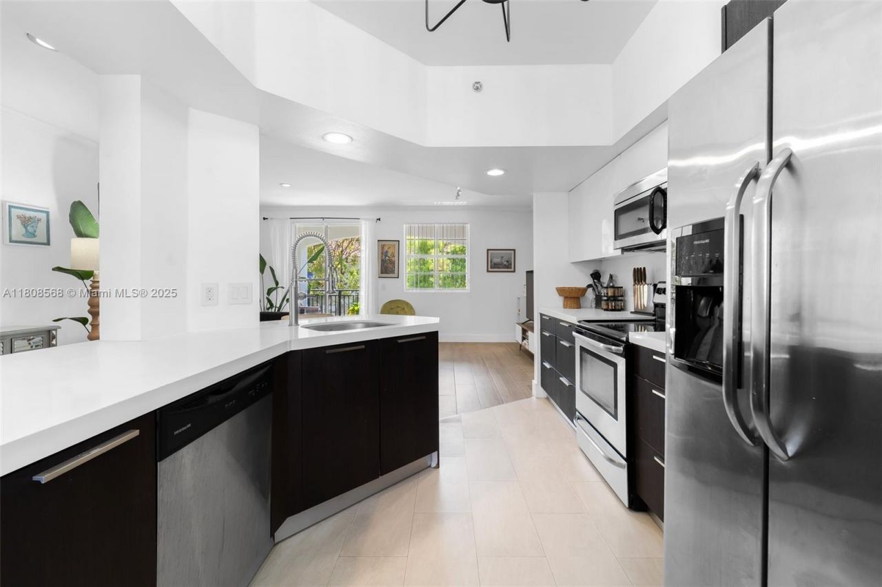 3245 NE 184th St, Unit 13402, Aventura, FL 33160 Photo