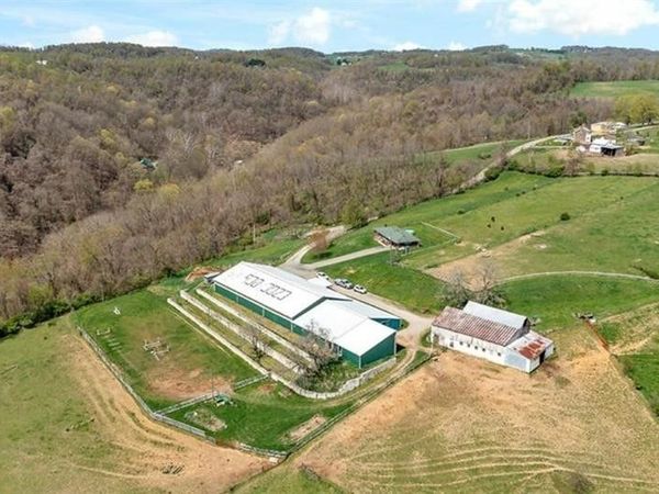 44 Kaukonen Dr, Coal Center, PA 15423