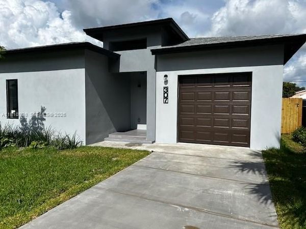 307 NW 28th Ave, Fort Lauderdale, FL 33311