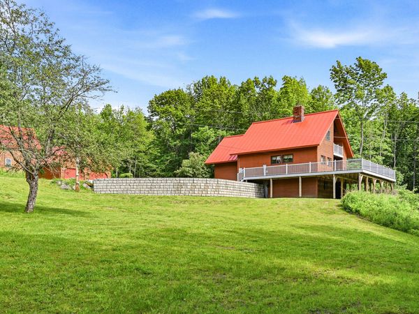 657 E Ridge Road, Cornville, ME 04976