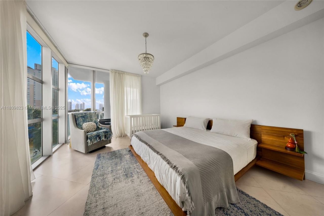 3131 NE 188th St, Unit 2-506, Aventura, FL 33180 Photo