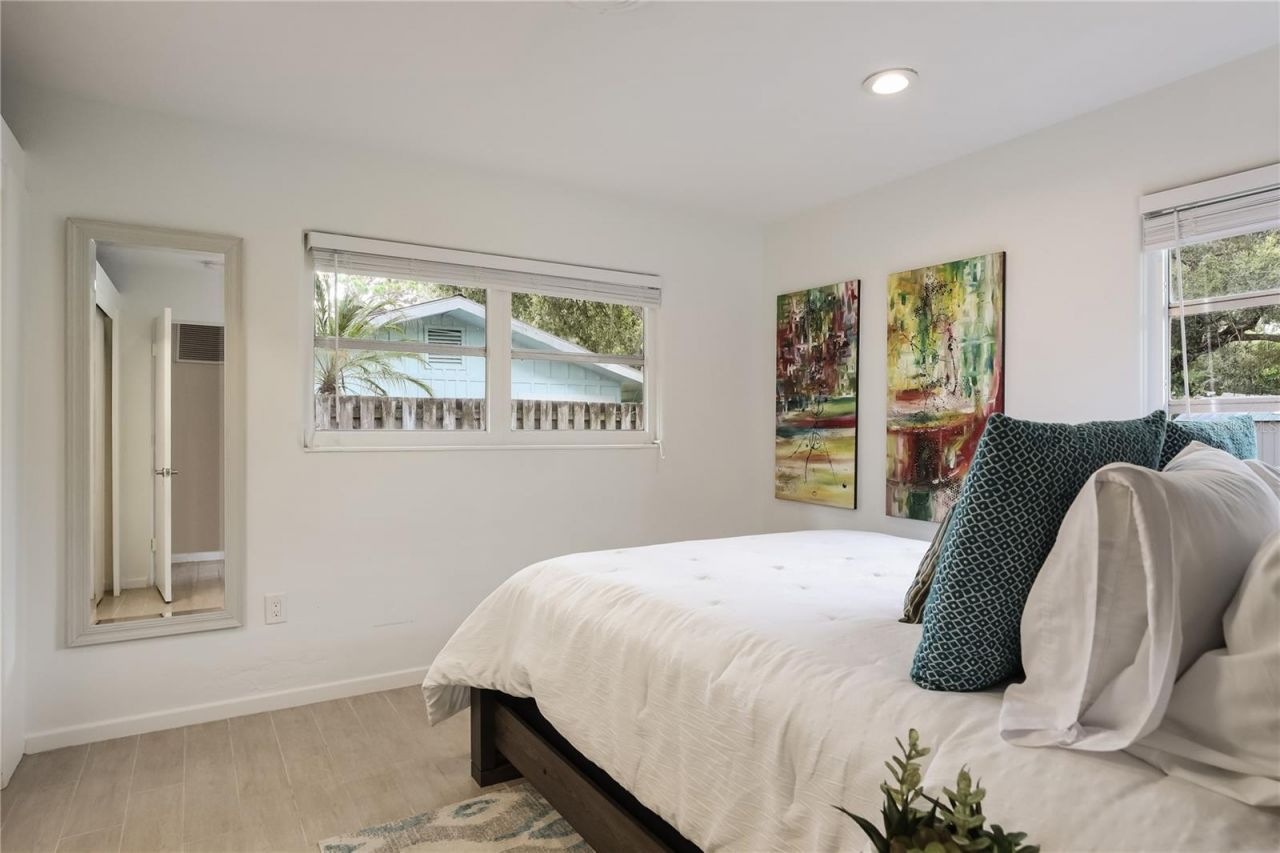 2266 Clematis Street, Sarasota, FL 34239 Photo