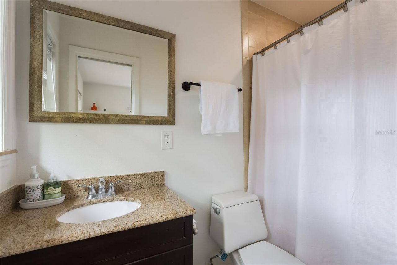 2266 Clematis Street, Sarasota, FL 34239 Photo