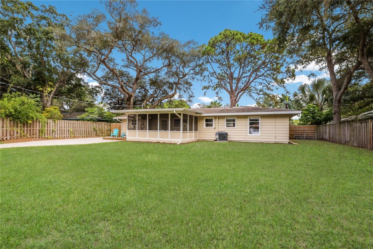 2266 Clematis Street, Sarasota, FL 34239 Photo