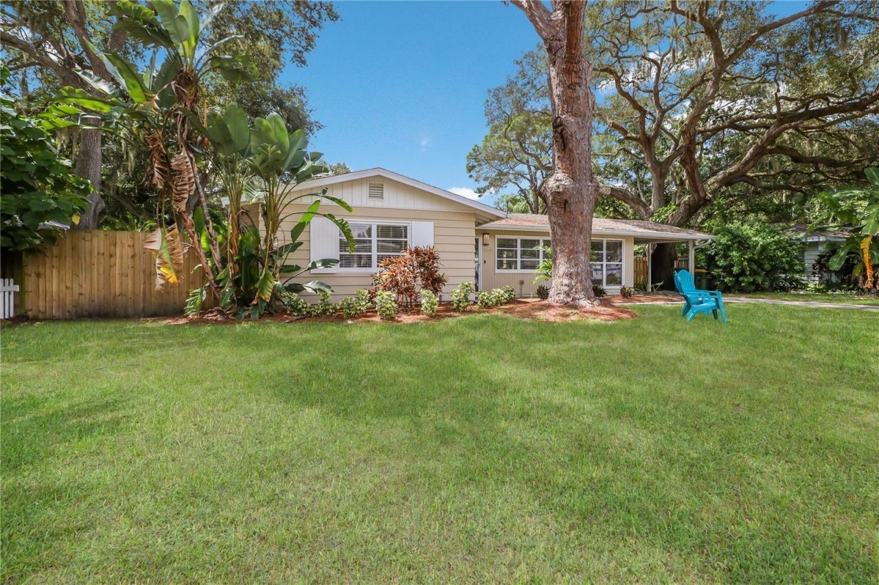2266 Clematis Street, Sarasota, FL 34239 Photo