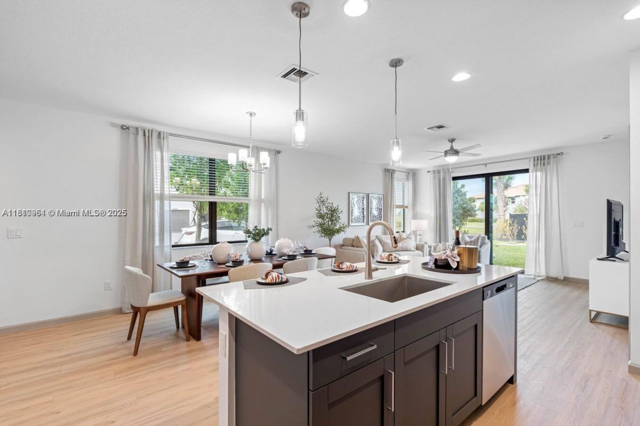 13138 Valletta Way, Unit 21-210, Port Saint Lucie, FL 34987 Photo