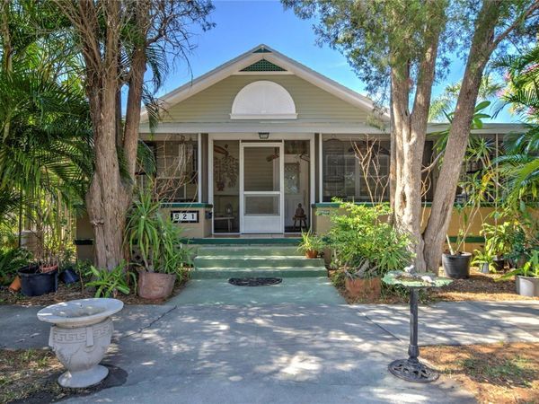 921 24TH AVENUE N, ST PETERSBURG, FL 33704