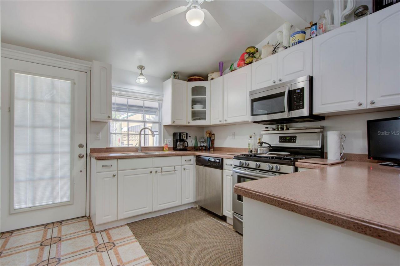 921 24th Avenue N, Saint Petersburg, FL 33704 Photo