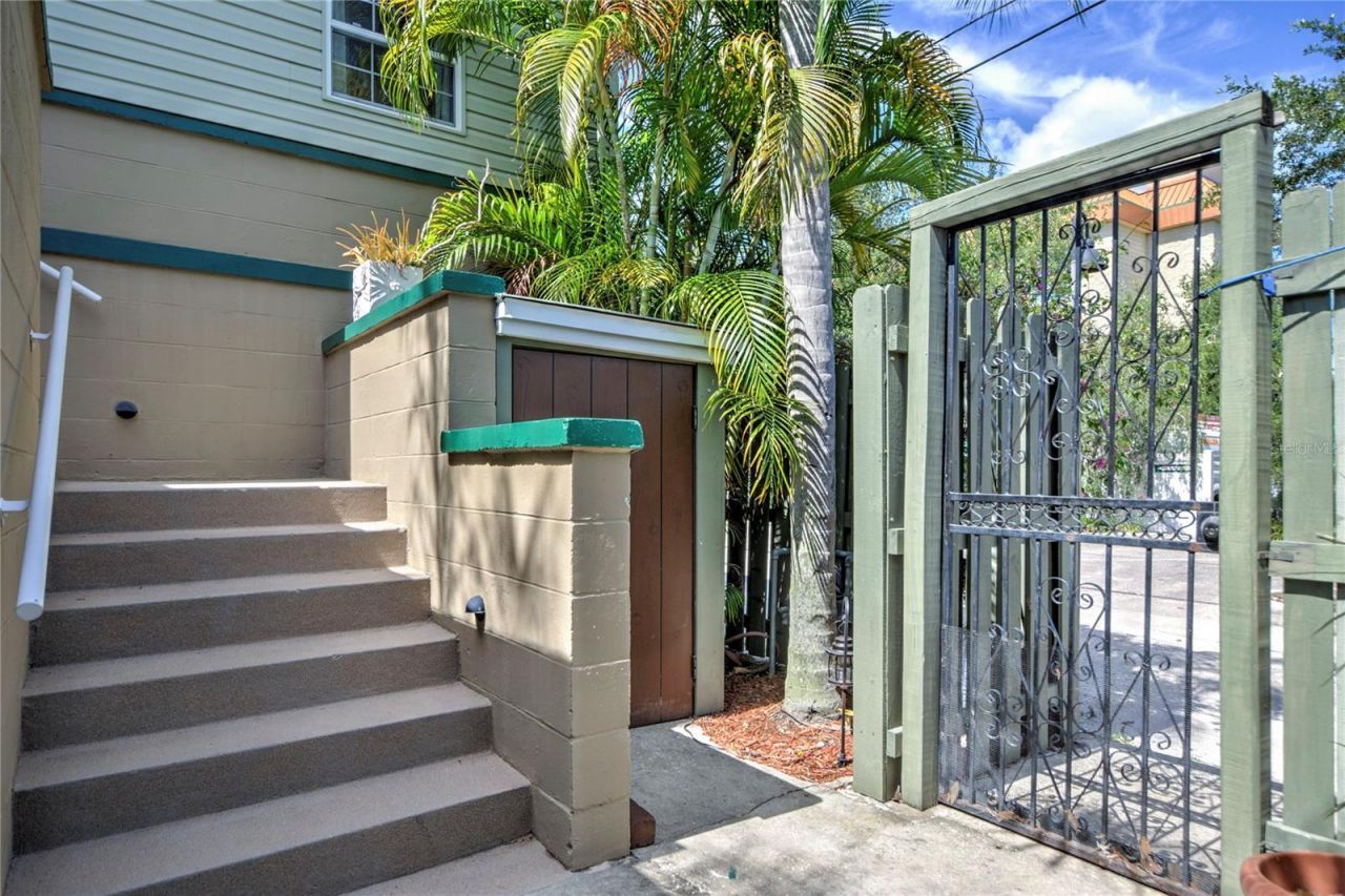 921 24th Avenue N, Saint Petersburg, FL 33704 Photo