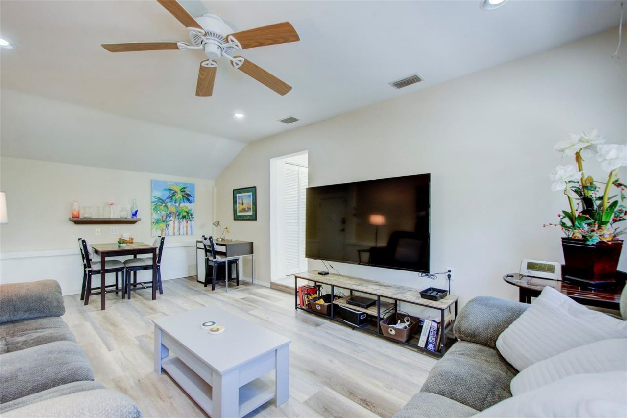 921 24th Avenue N, Saint Petersburg, FL 33704 Photo