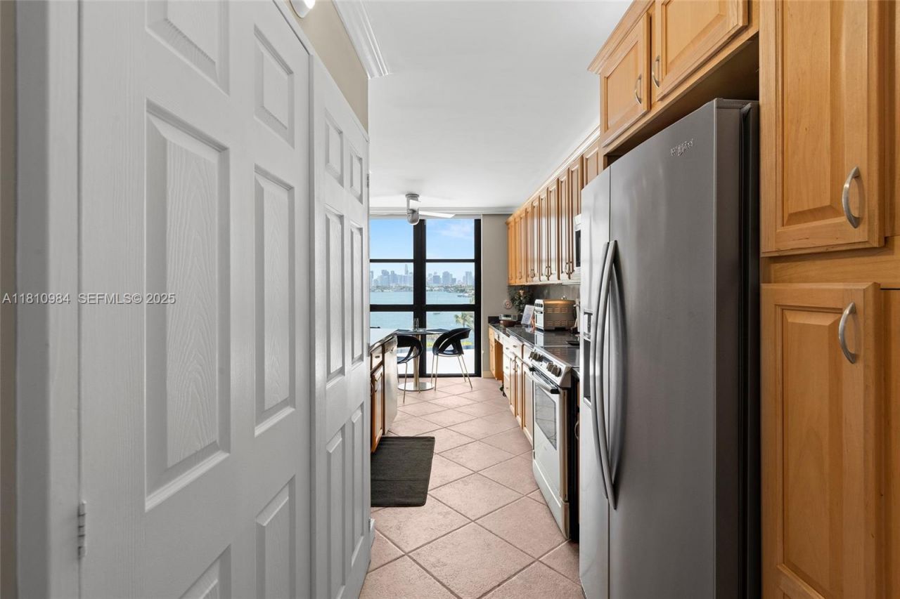 9 Island Ave, Unit 505, Miami Beach, FL 33139 Photo