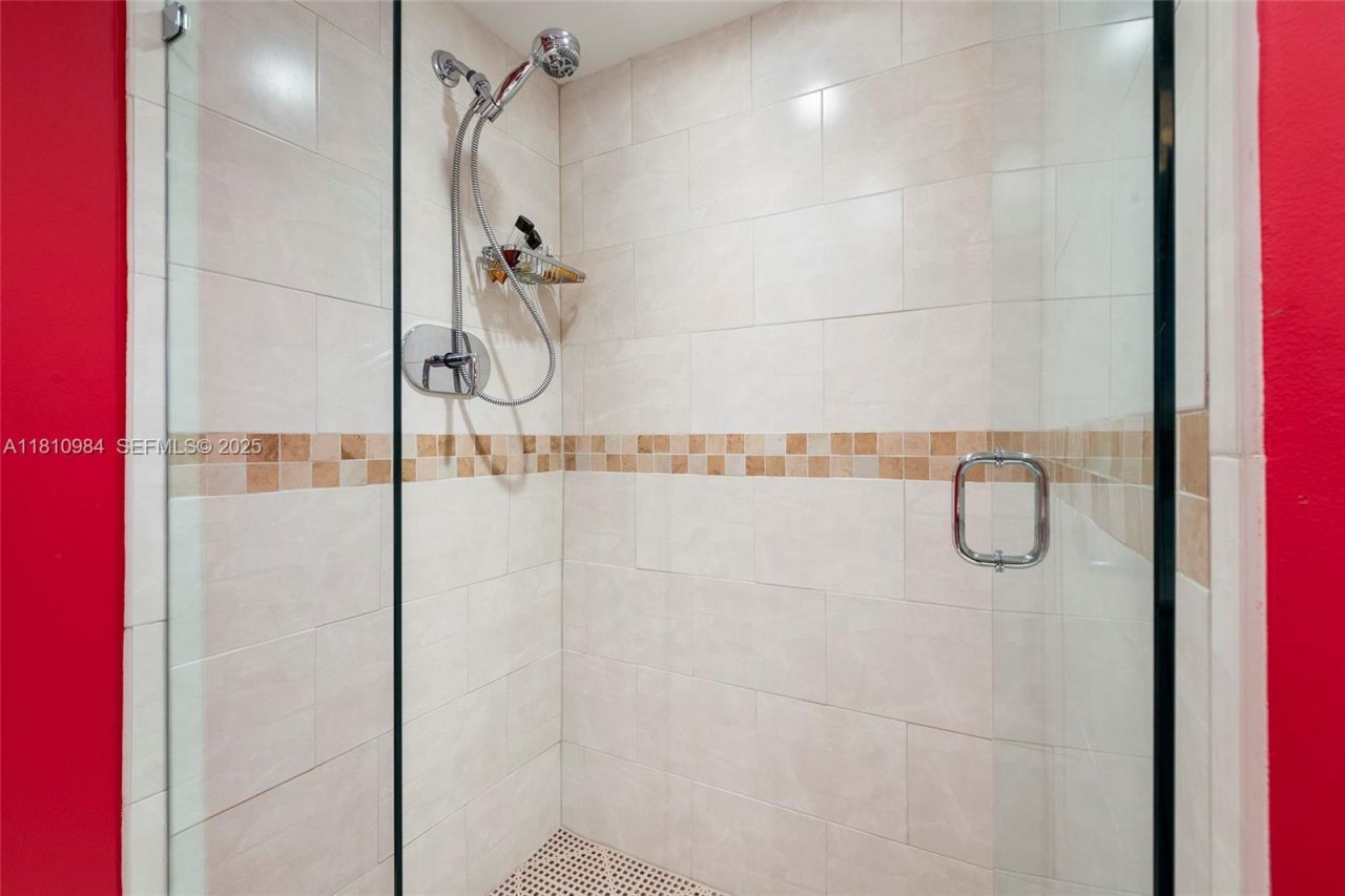 9 Island Ave, Unit 505, Miami Beach, FL 33139 Photo