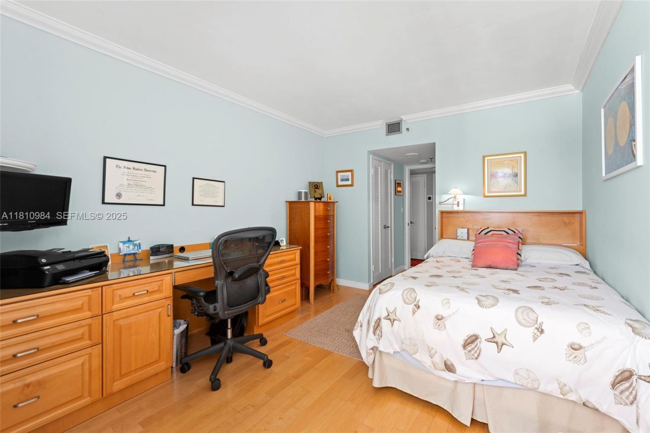 9 Island Ave, Unit 505, Miami Beach, FL 33139 Photo